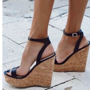 Amira black wedges